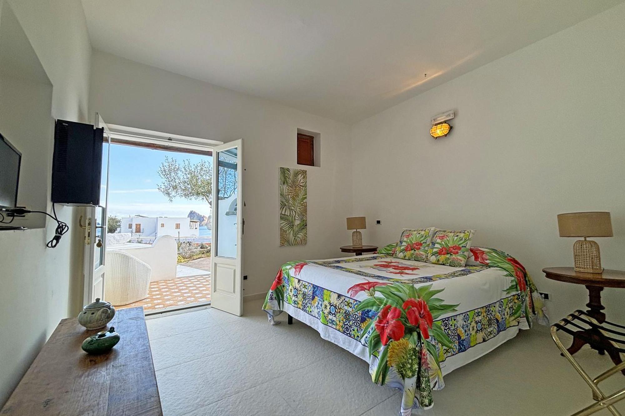 Dependance La Caletta Hotel Панарея Екстериор снимка